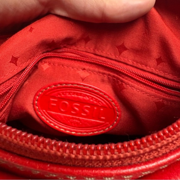 Fossil Red Leather Crossbody Bag with Exterior Pockets Y2K - Picture 11 of 13